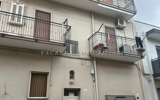 Spazioso Appartamento di 135 mq a Pochi Passi da Via Chiatona